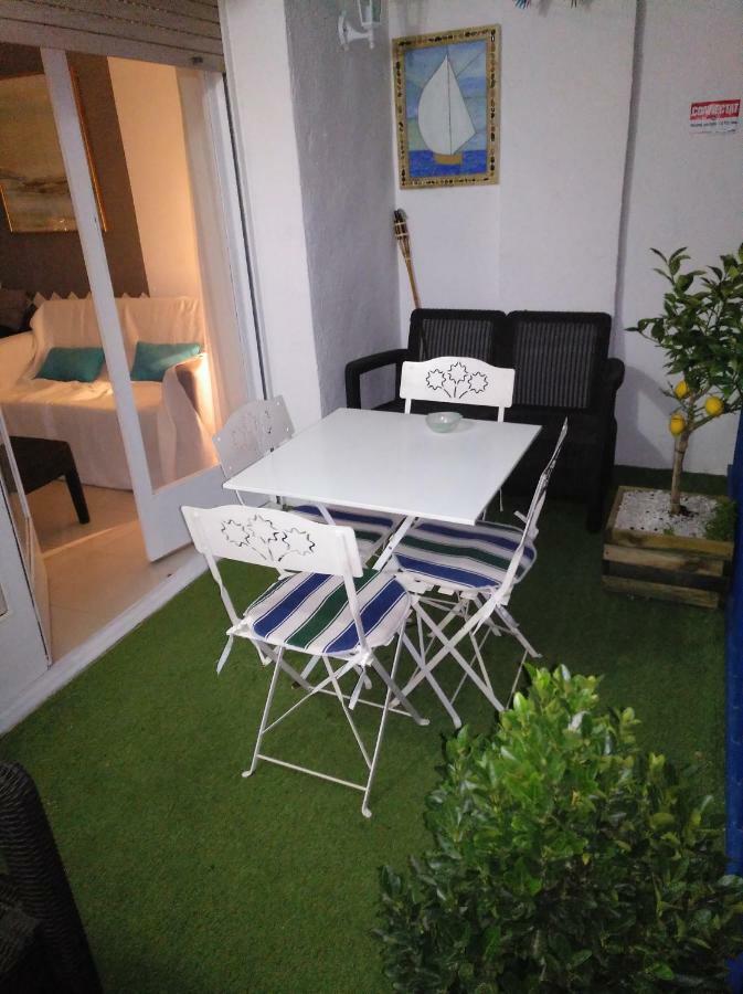 Apartamento Primera Linea De Mar ロスピタレート・デ・リンファント エクステリア 写真